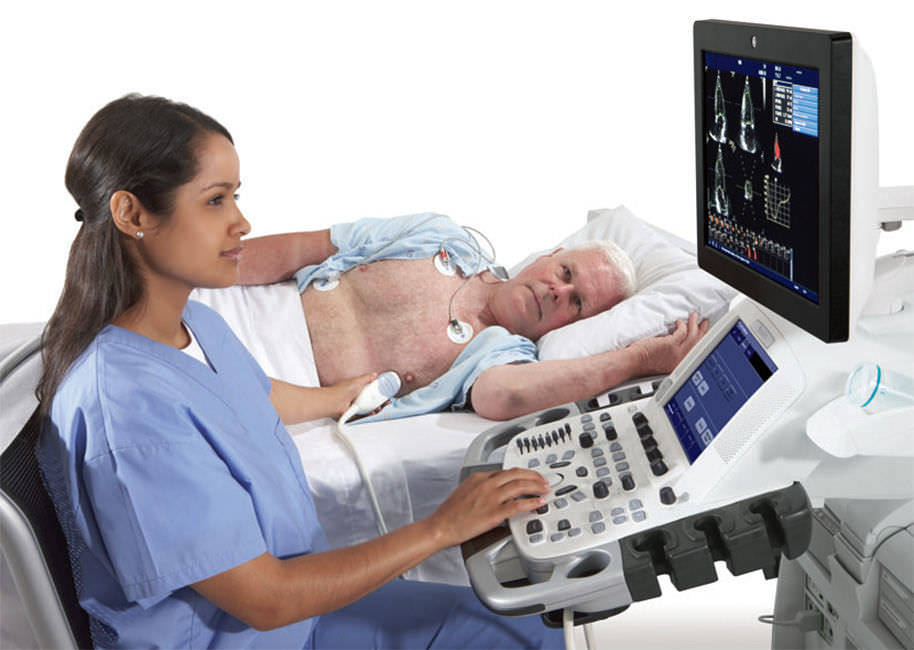ultrasound imaging and doppler evaluation of blood flow velocity Ультразвуковая визуализация и допплеровская оценка скорости кровотока