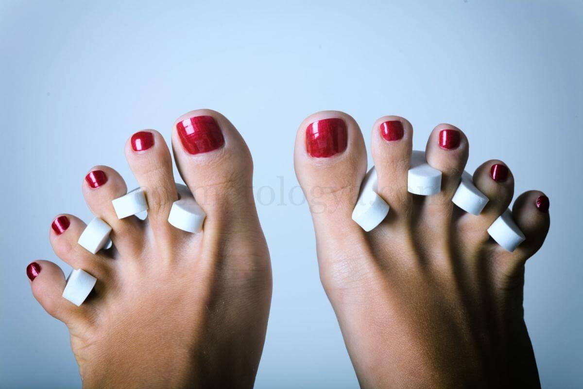 feet (1)